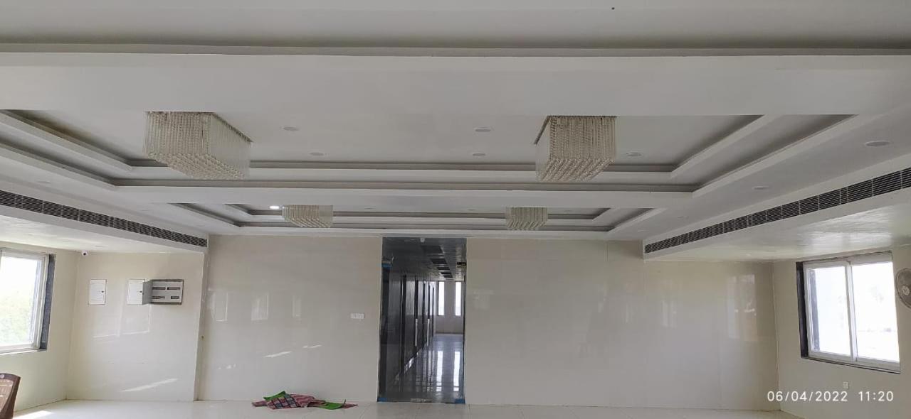 Bhagwan Hotel Gonda מראה חיצוני תמונה