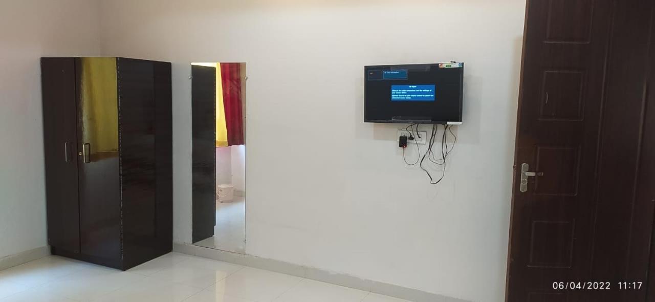 Bhagwan Hotel Gonda מראה חיצוני תמונה