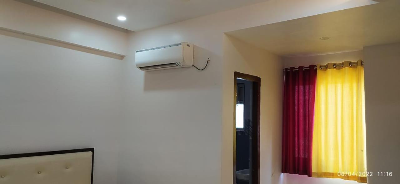 Bhagwan Hotel Gonda מראה חיצוני תמונה